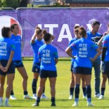 UEFA-WOMENS-EURO-2022-Allenamento-16_07-Andrea-Amato-PhotoAgency-129