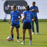 UEFA-WOMENS-EURO-2022-Allenamento-16_07-Andrea-Amato-PhotoAgency-146