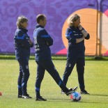 UEFA-WOMENS-EURO-2022-Allenamento-16_07-Andrea-Amato-PhotoAgency-185