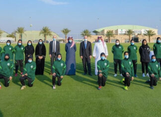 Lo sviluppo del calcio femminile in Arabia Saudita supportato dal presidente FIFA Gianni Infantino