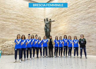 Il Brescia Calcio Femminile nei luoghi simbolo di Brescia
