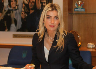 Katia Senesi: “Arbitri donne? In Italia siamo in ritardo, dobbiamo recuperare terreno”