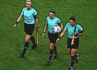 Stephanie Frappart: prima donna ad arbitrare ai Mondiali