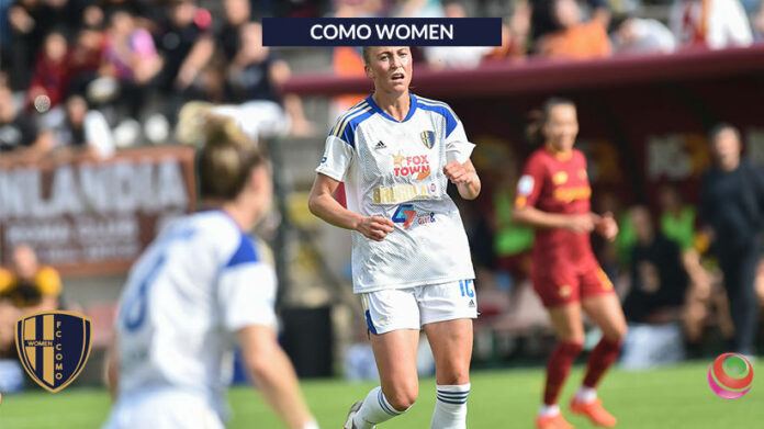 como-women-julia-karlernas