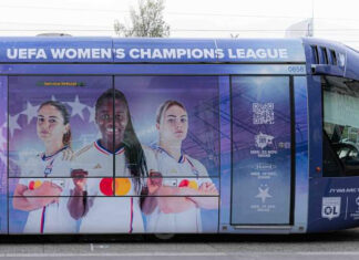 UWCL: il tram lionese mostra il suo sostegno alle giocatrici
