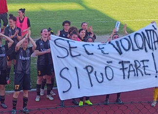 “Se c’è volontà si può fare”: la protesta del Leboski, sedute a terra sul quadrante di gioco!