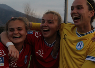 Napoli-Como, le top: Jelcic decisiva, Kramzar brilla