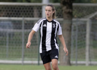 Martina Cocino firma il suo primo contratto da pro con la Juventus Women!