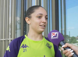 Maya Cherubini ha firmato il suo primo contratto da professionista con la società viola