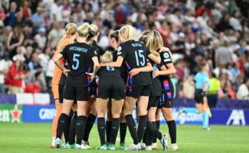 Beth Mead, sostiene il progetto “Give the Voice Back” per la ricerca sulle lesioni del legamento crociato anteriore