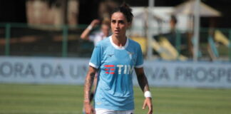 La Lazio batte il Parma resistendo un’ora in dieci: Piemonte consegna i tre punti alle biancocelesti