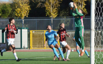 Milan e Napoli si bloccano sullo 0-0 e la Juventus ringrazia
